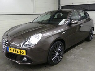 Alfa Romeo Giulietta 1.4 T Dist Lusso - Automaat - Netjes