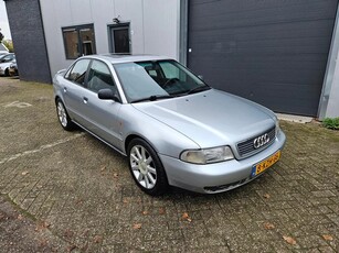 Audi A4 Limousine 1.8 5V YOUNGTIMER''