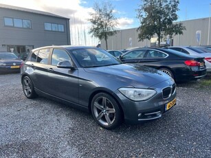 BMW 1-serie 116i Upgrade Edition lees tekst***