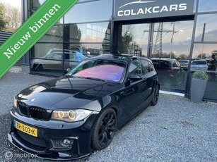 BMW 1-serie 120i FULL MAXTONPAKKET COSTOM UITLAAT CARPLAY