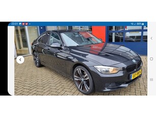 BMW 3-serie 320i Executive