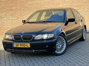 BMW 3-serie 330I Lifestyle Executive Navi - Leder - Xenon -