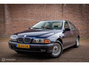 BMW 5-serie 523i Executive Automaat Trekhaak