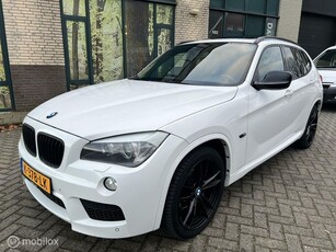 BMW X1 sDrive18iM-pakketAutomaatPano19inchXenon