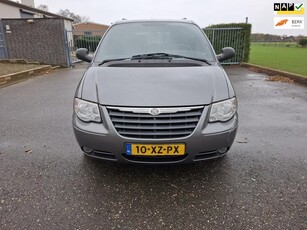 Chrysler Grand Voyager 3.3i V6 SE 7 personen