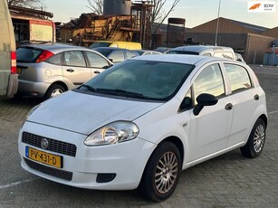 Fiat Grande Punto 1.4 Active Lees Tekst