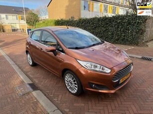 Ford Fiesta Digitale airco / 5 deurs / Leuke uitvoering / 5