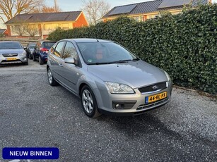 Ford Focus 1.6-16V First Edition Navi Recaro