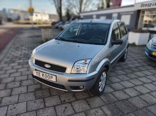 Ford Fusion 1.6-16V Ghia! GOED ONDERHOUDEN! APK! ZO