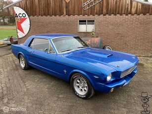 Ford USA mustang coupe coupe v8