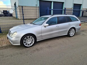 Mercedes-Benz E-klasse Combi 200 K. AUT. *234.971