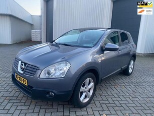 Nissan Qashqai 2.0 Tekna Pack / AUT / Pano-dak