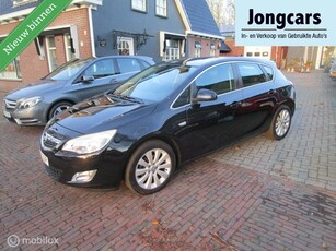 Opel Astra 1.4 Turbo Cosmo 2011