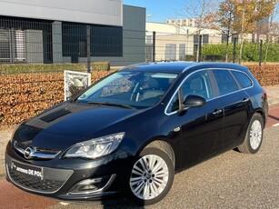 Opel Astra Sports Tourer 1.4 Turbo Cosmo Xenon