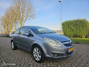 Opel Corsa 1.2-16V Enjoy Airco Cruise controle