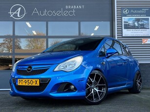 Opel Corsa 1.6-16V Turbo OPC Kuipstoelen Cruise 192pk