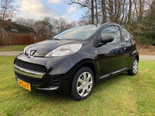 Peugeot 107 1.0-12V XR, BJ`2011, 61.270 KM !!! Gereserveerd