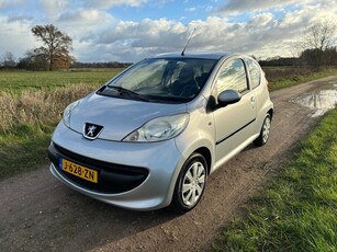 Peugeot 107 1.0-12V XS. Airco, electr pakket. Nette auto !