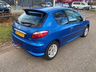 Peugeot 206 1.4 Forever Airco Nieuwe APK Bij Aflevering