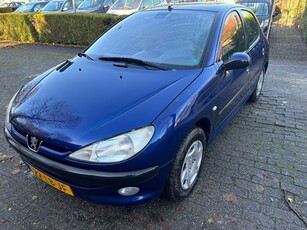 Peugeot 206 1.6-16V XT 5 DEURS