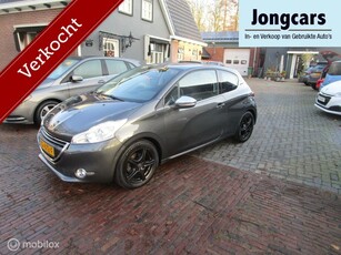 Peugeot 208 1.2 VTi Allure 2013 102.000KM