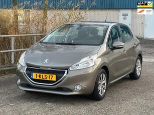 Peugeot 208 1.2 VTi Envy!2013!5-deurs!PDC!Carplay!!NAP!