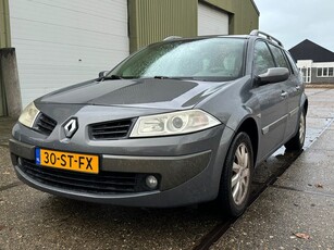 Renault Mégane Grand Tour 1.6-16V Privilège