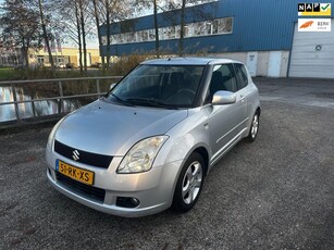 Suzuki Swift 1.5 Exclusive!Airco!LM.velgen!APK.!