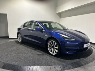 Tesla Model 3 Performance AWD 75 kWh Lichtmetalen velgen