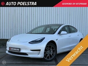 Tesla Model 3 Standard RWD Plus 60 kWh Panoramadak Trekhaak