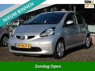 Toyota Aygo 1.0-12V + 2e EIG_5-DEURS_NAP_NL-AUTO.