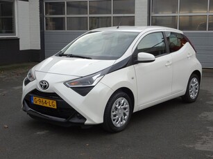 Toyota Aygo 1.0 VVT-i x-play Airco, achteruitrij camera