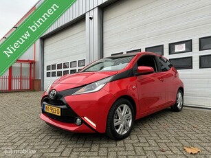 Toyota Aygo 1.0 VVT-i x-play/Camera/Cruise/LM Velgen/Airco