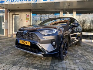 Toyota RAV4 2.5 Hybrid Style Two-Tone Black Edition