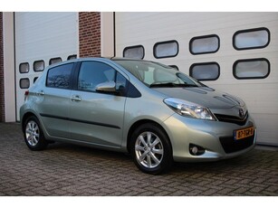 Toyota Yaris 1.3 VVT-i Executive 5-Deurs * Automaat / Navi