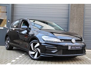 Volkswagen Golf 1.5 TSI Highline Business R Full LED martix