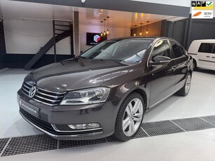 Volkswagen Passat 1.4 TSI DSG HighlineNaviCruisePdcNap