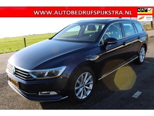 Volkswagen Passat Variant 1.6 TDI Highline // AUT / PANO /