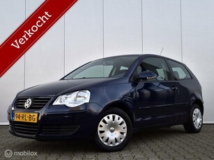 VOLKSWAGEN POLO 1.4 OPTIVE