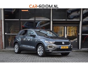 Volkswagen T-Roc 1.5 TSI Sport R Lane ACC Camera D.Hoek