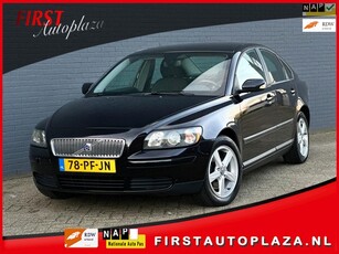 Volvo S40 2.4 Kinetic AIRCO/CRUISE NETTE AUTO !