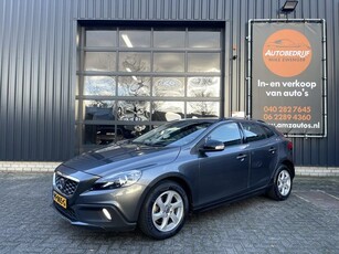 Volvo V40 Cross Country 1.6 T4 Momentum