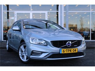 Volvo V60 1.6 T3 R-Design / Park Assist / Getinte Ramen /