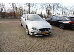 Volvo V60 1.6 T4 R-Design AUTOMAAT TREKHAAK STOELVERWARMING