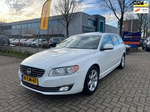 Volvo V70 1.6 D2 Nordic+ Automaat - Stoelverw - Schuidak