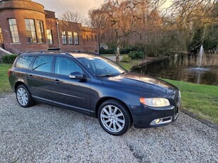 Volvo V70 2.0i benzine R-DESiGN airco LEDER xenon NAVi