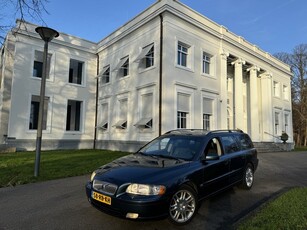 Volvo V70 2.5T AUT, VOLLEDER, EDITION 2 (bj 2005)