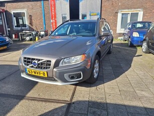 Volvo XC70 2.4D Kinetic (bj 2010, automaat)