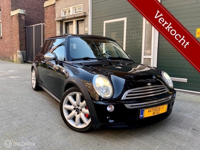 Mini Cooper S chili 210pk | Panoramadak| stoelverwarming