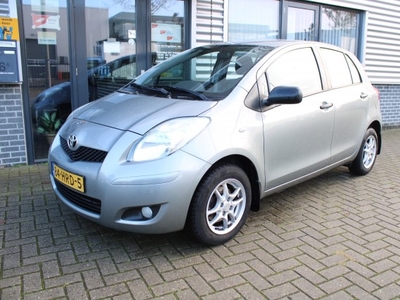 Toyota Yaris 1.0 VVTi Acces AIRCO PDC EL RAMEN CENTR AFSTAND NAP